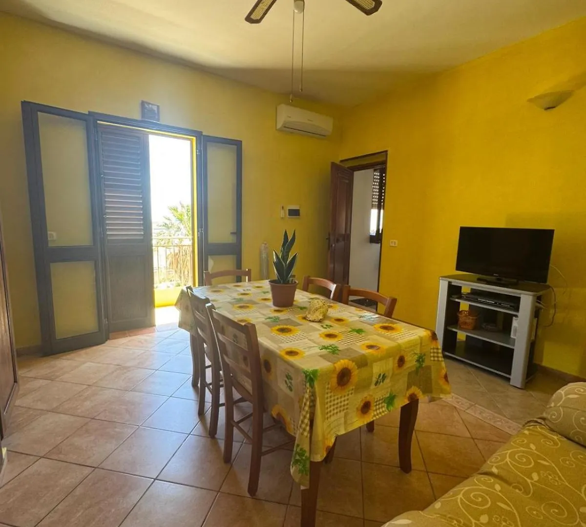 Appartamento Al Porto Lampedusa Lägenhet